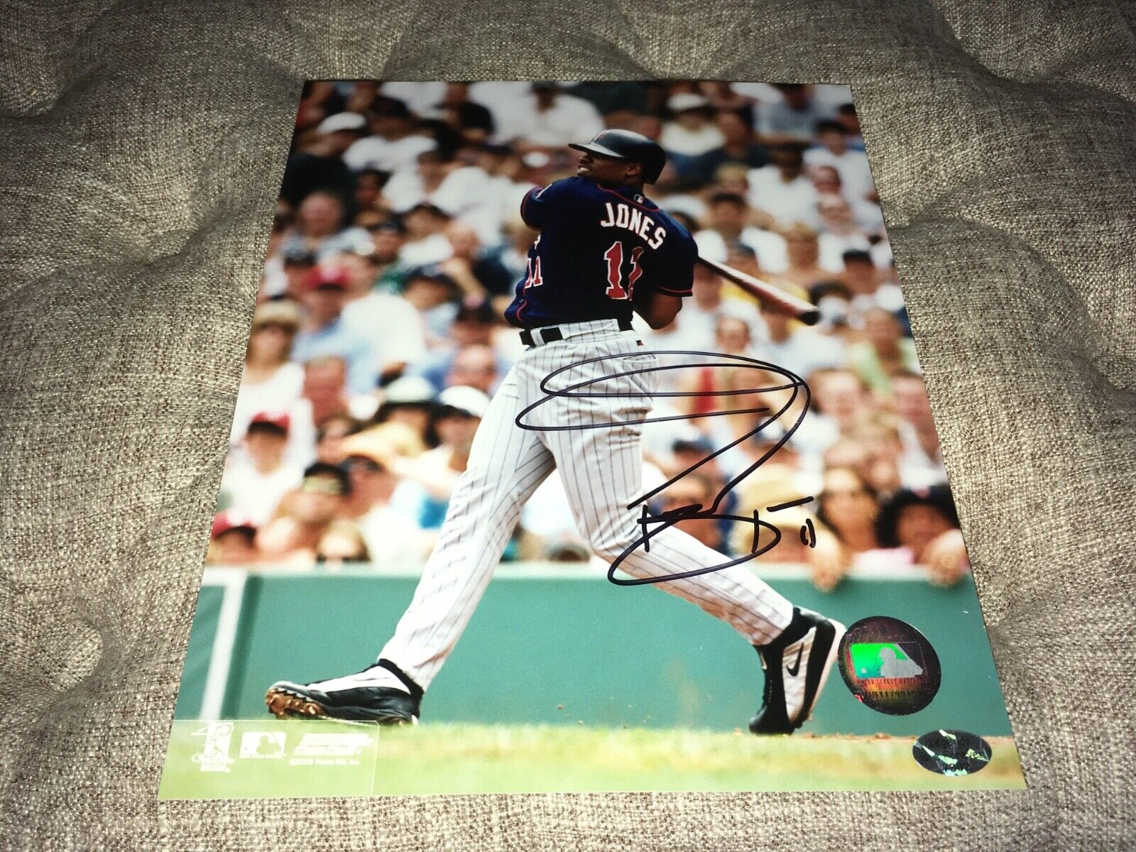 Jacques Jones Minnesota Twins Signed 8 x 10