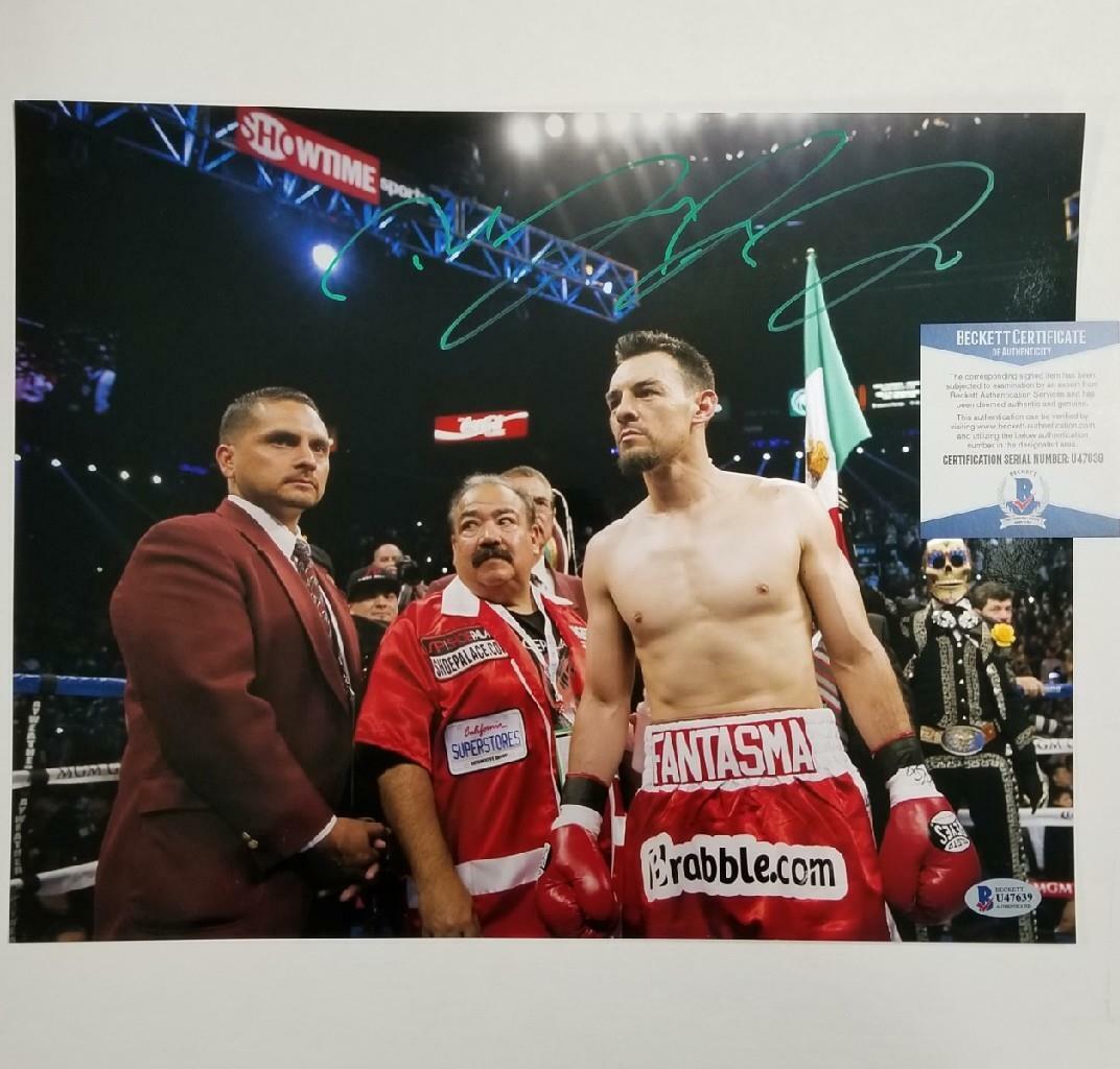 Robert Guerrero signed 11x14 Photo Poster painting Boxing Autograph B ~ Beckett BAS COA