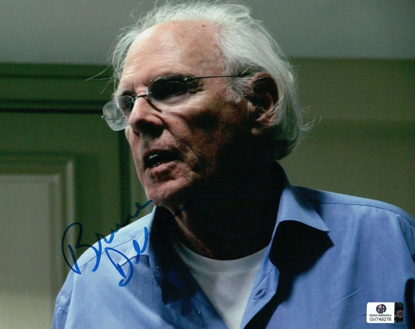 Bruce Dern Hand Signed Autographed 8x10 Photo Poster painting Close Up Head GA 749276