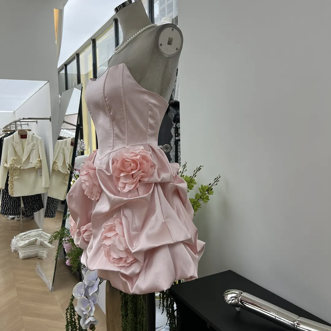 Brownm Fashion Age Reduction Breast-Wearing Noodle Bubble Dress Famous Gold Three-Dimensional Flower Party Dress