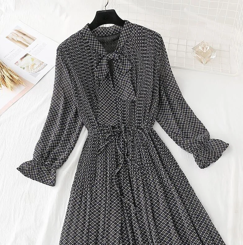 2020 Elegant Women Dress Vintage Bow Polka Dot Print Loose Midi Dress Female Casual Ruffles Pleated Chiffon Dresses Vestidos