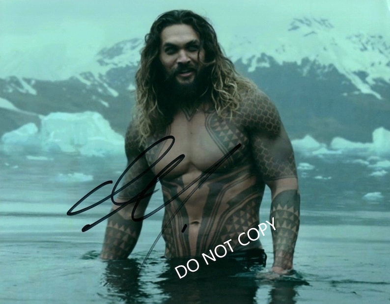 Jason Momoa Justice League In Aquaman 8 x10 20x25 cm Autographed Hand Signed Photo Poster painting