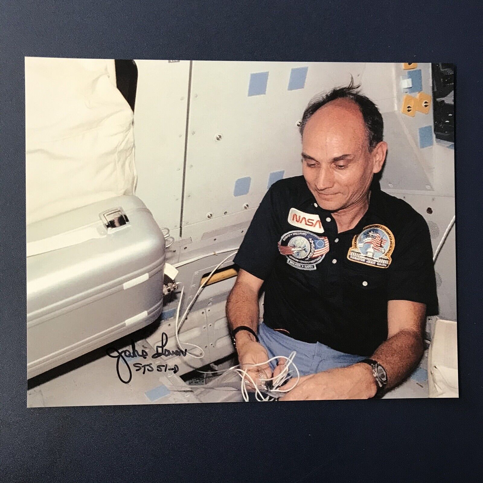 JAKE GARN SIGNED 8x10 Photo Poster painting NASA ASTRONAUT COMMANDER AUTHENTIC AUTOGRAPHED COA