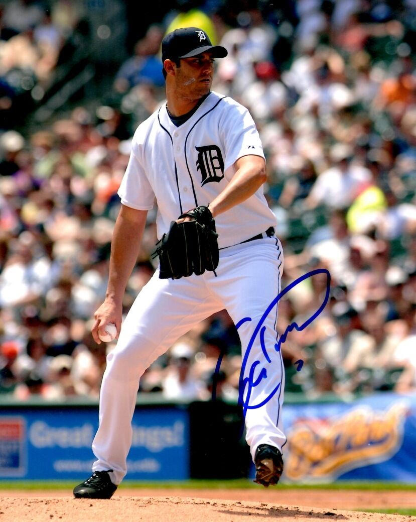 Signed 8x10 ARMANDO GALARAGGA Detroit Tigers Autographed Photo Poster painting - COA