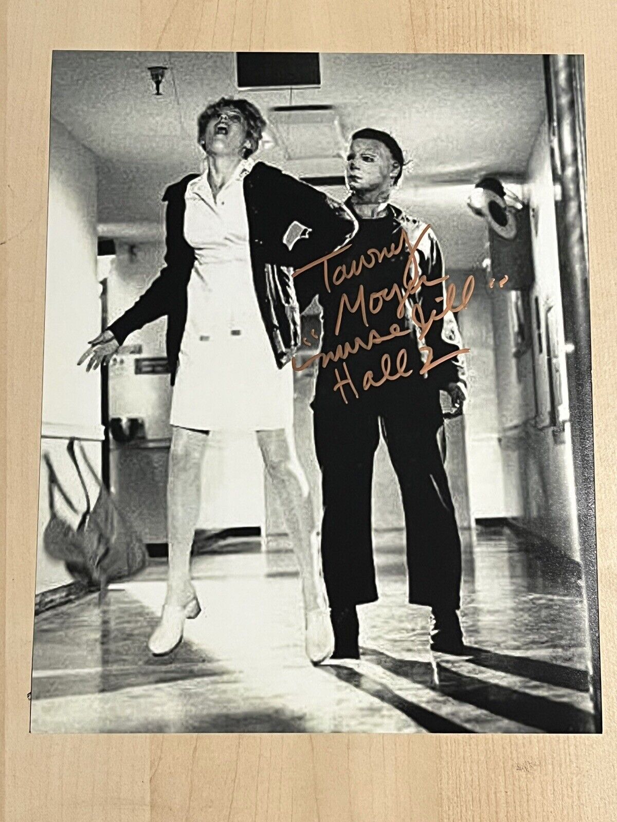 TAWNY MOYER HAND SIGNED 8x10 Photo Poster painting ACTRESS AUTOGRAPHED HALLOWEEN 2 MOVIE COA