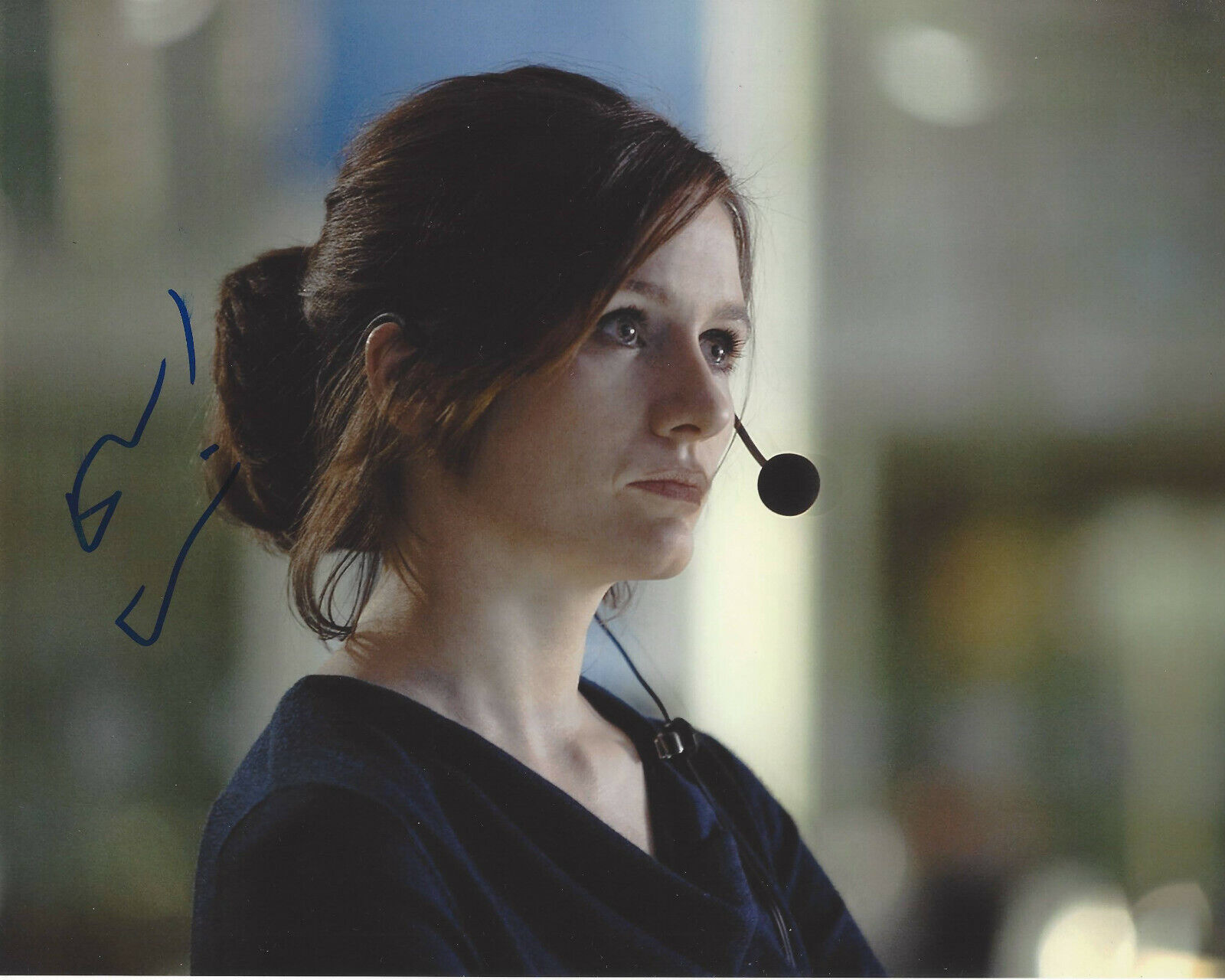 EMILY MORTIMER SIGNED AUTHENTIC 'THE NEWSROOM' 8X10 Photo Poster painting w/COA ACTRESS PROOF