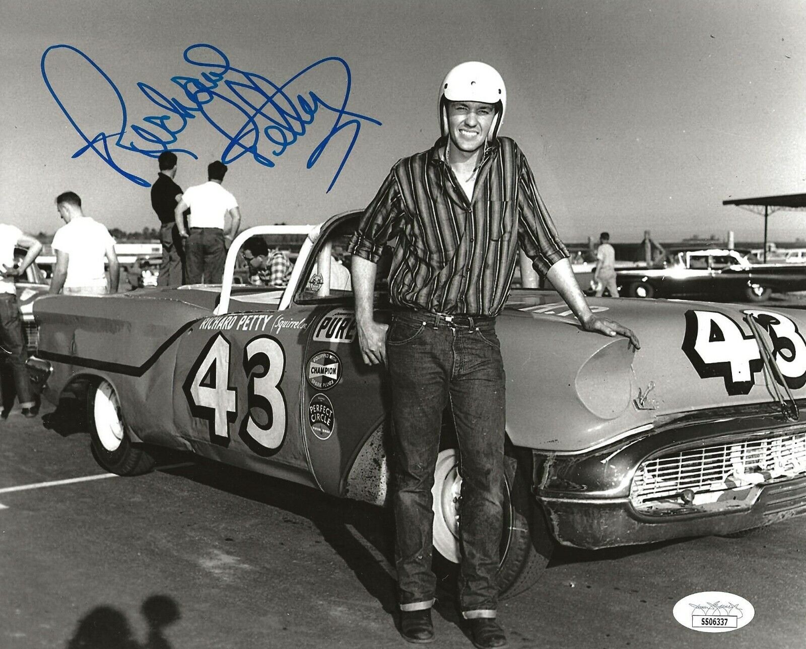 Richard Petty Daytona 500 signed Nascar 8x10 Photo Poster painting autographed The King 11 JSA