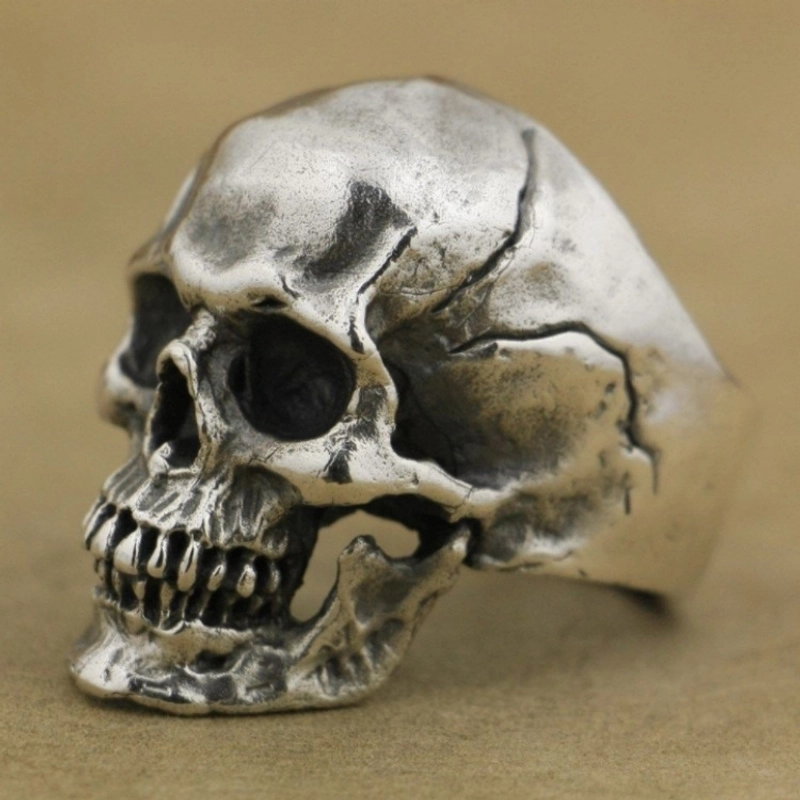 Halloween New Skull Ring Vintage Crack Ghost Ring Rock Set Ruby Men’s Ring