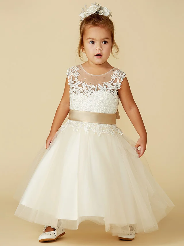 Daisda Sleeveless Jewel Neck Ball Gown Flower Girl Dress Lace Tulle With Belt  Buttons  Beading