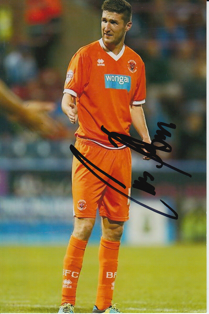 BLACKPOOL HAND SIGNED CHRIS BASHAM 6X4 Photo Poster painting.