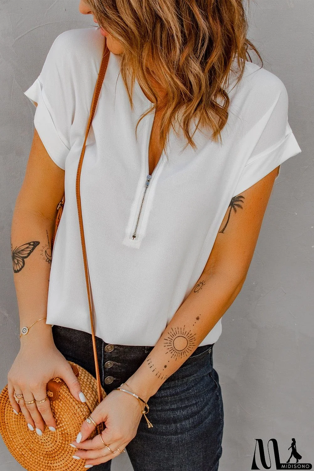 MidiSono - Women White Short Sleeve Zip To It Blouse