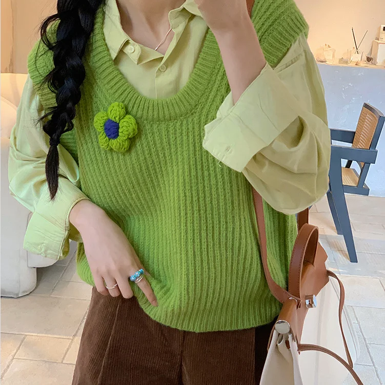 Wongn Japanese Green Flower Knitted Vest 2022 Autumn New V Simple Outwear Loose Twist Sweater Vest Crop Top