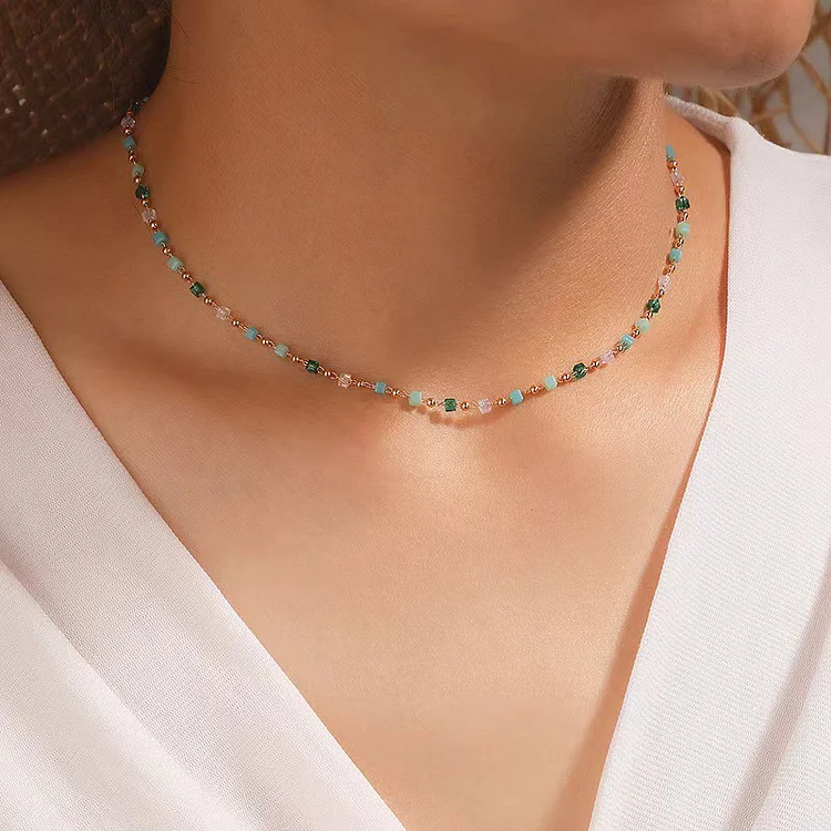 Green sugar cube fine necklace