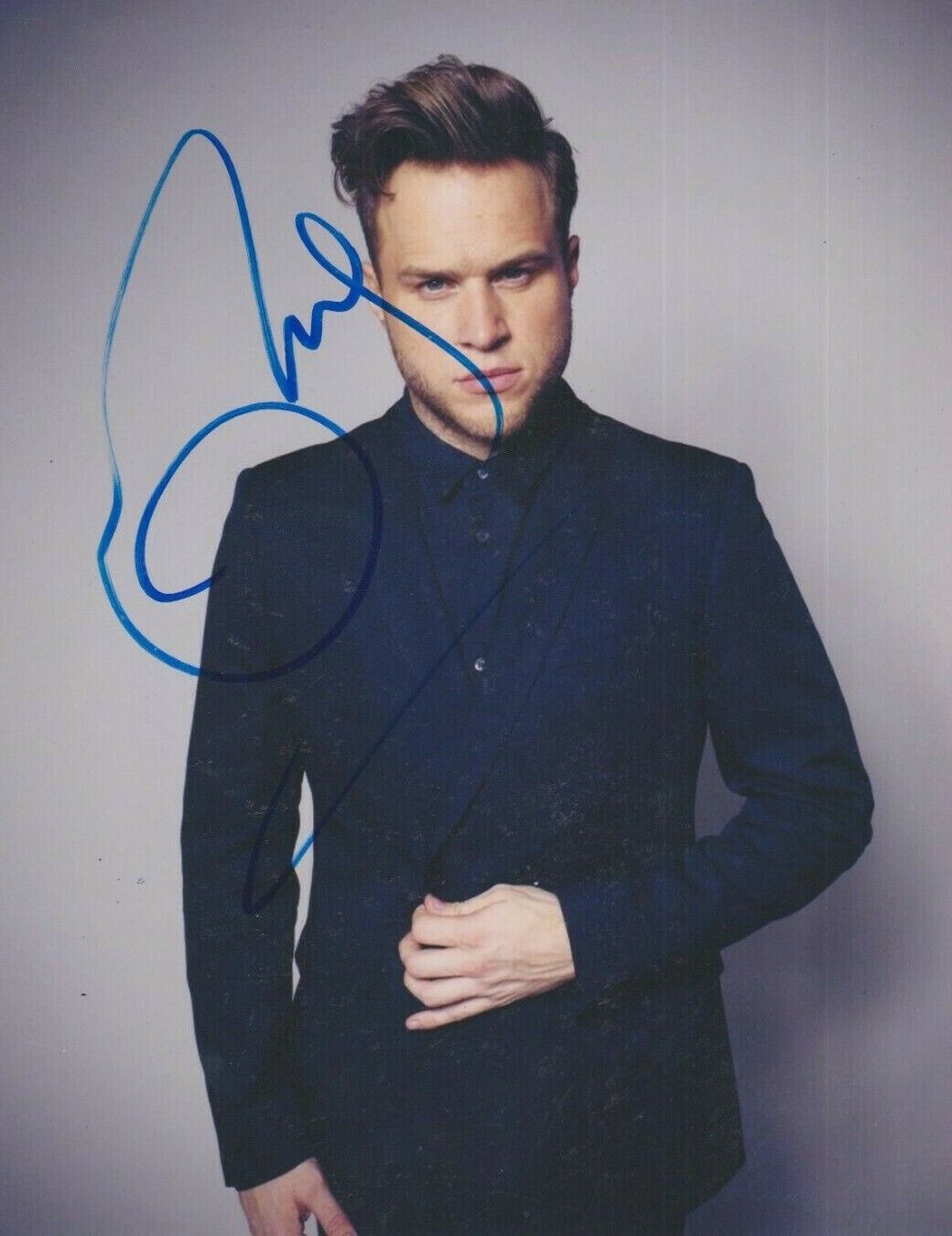 Olly Murs **HAND SIGNED** 10x8 Photo Poster painting ~ AUTOGRAPHED