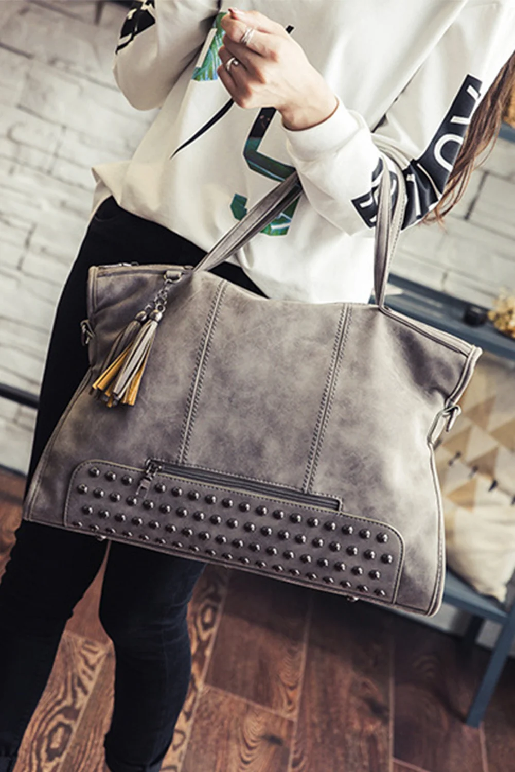 Gray Retro Tassel Decor Studded Large Shoulder Bag | IFYHOME