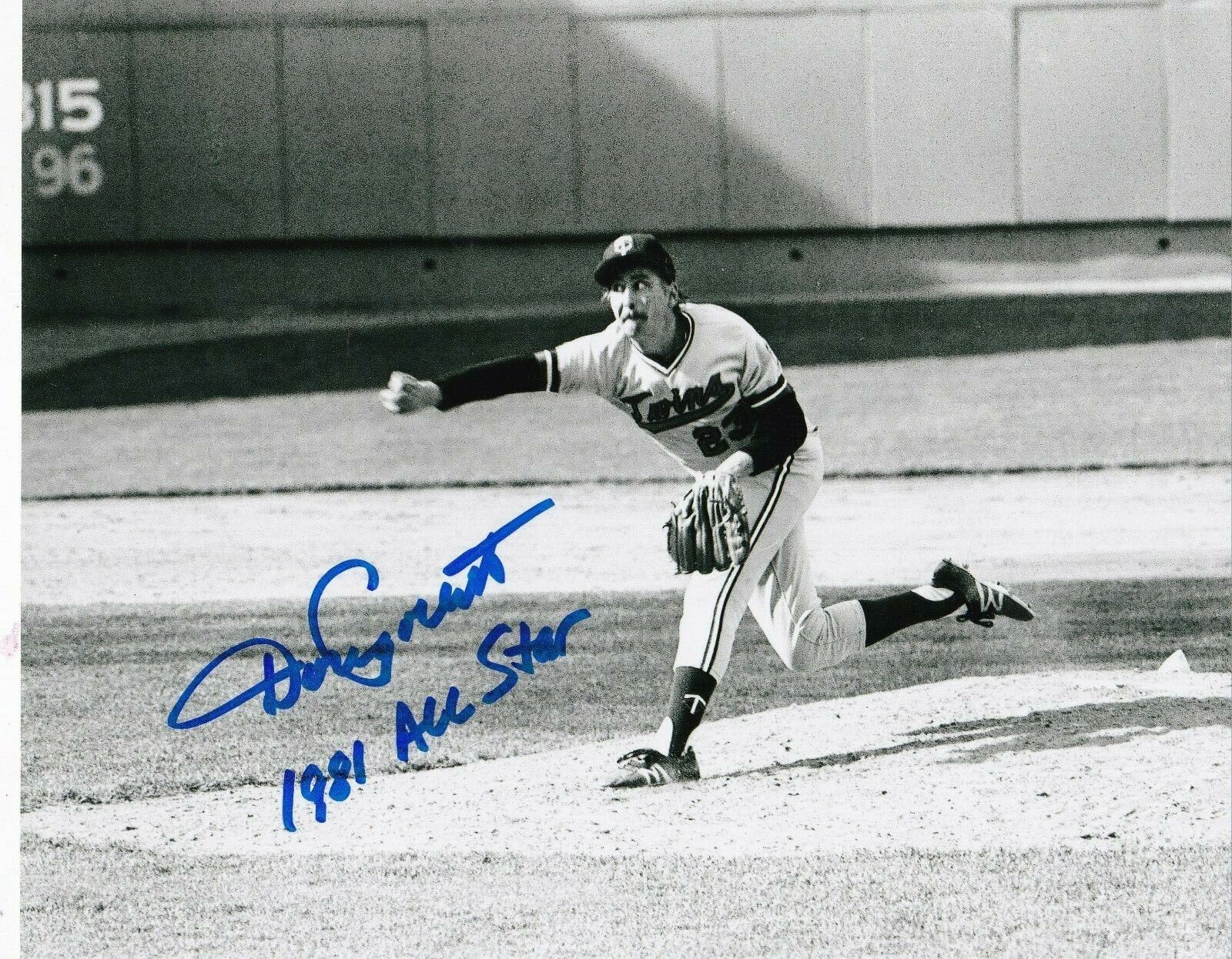 DOUG CORBETT MINNESOTA TWINS 1981 ALL STAR ACTION SIGNED 8x10