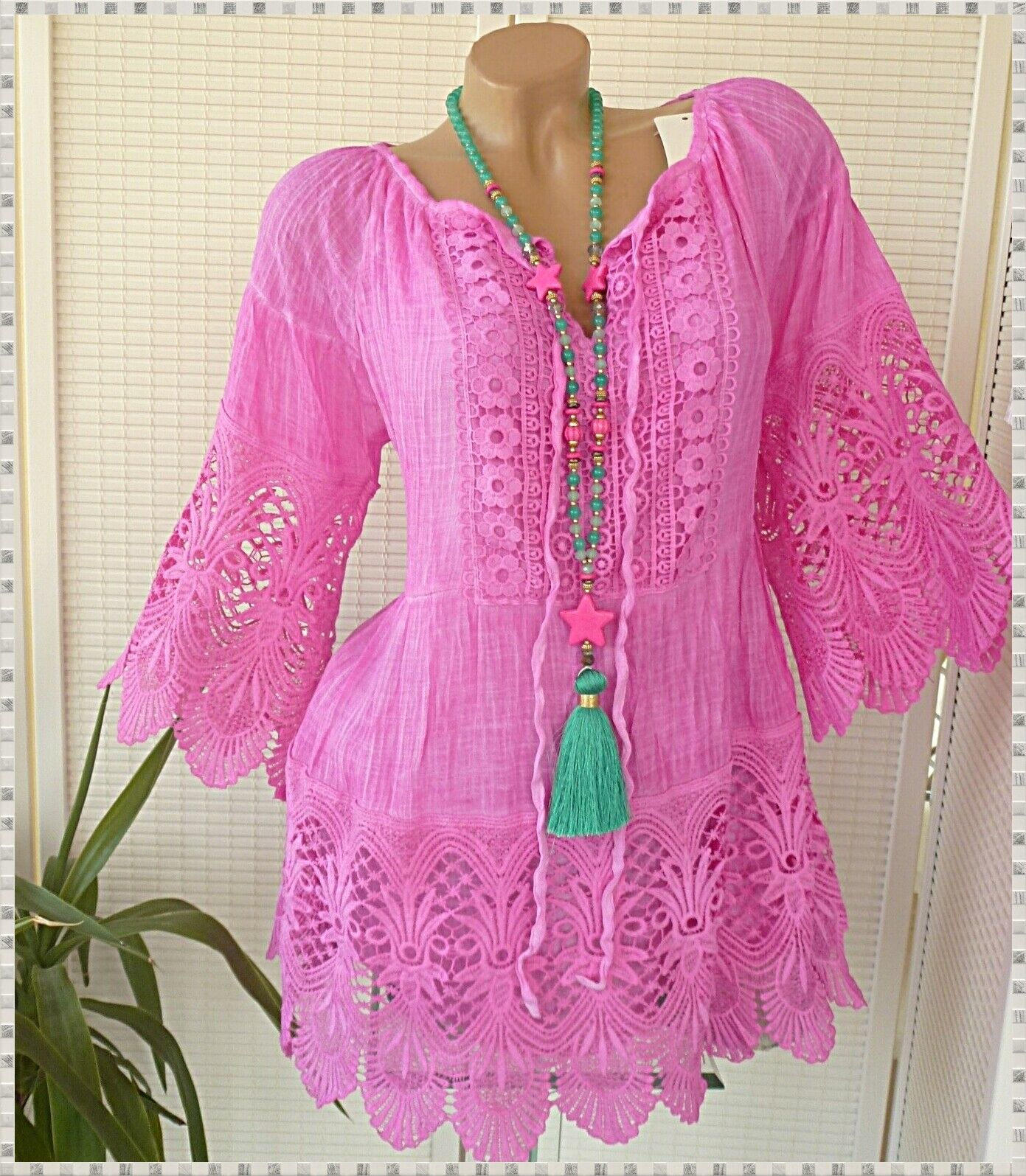 Women Half Sleeve V-neck Solid Color Dress