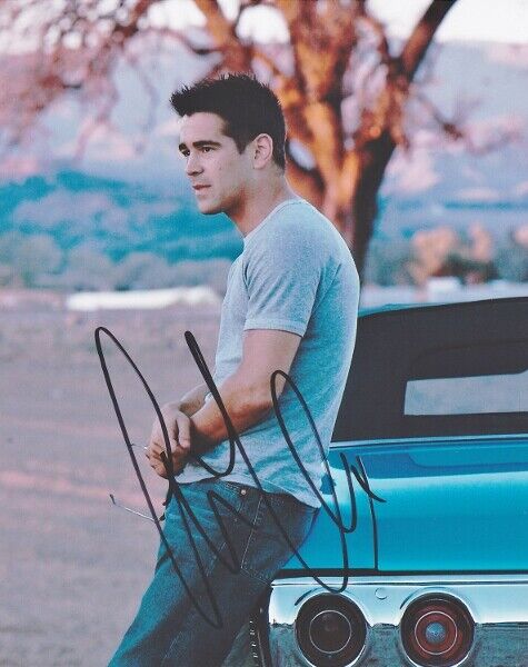 Colin Farrell Signed - Autographed Sexy Actor 8x10 inch Photo Poster painting with Certificate