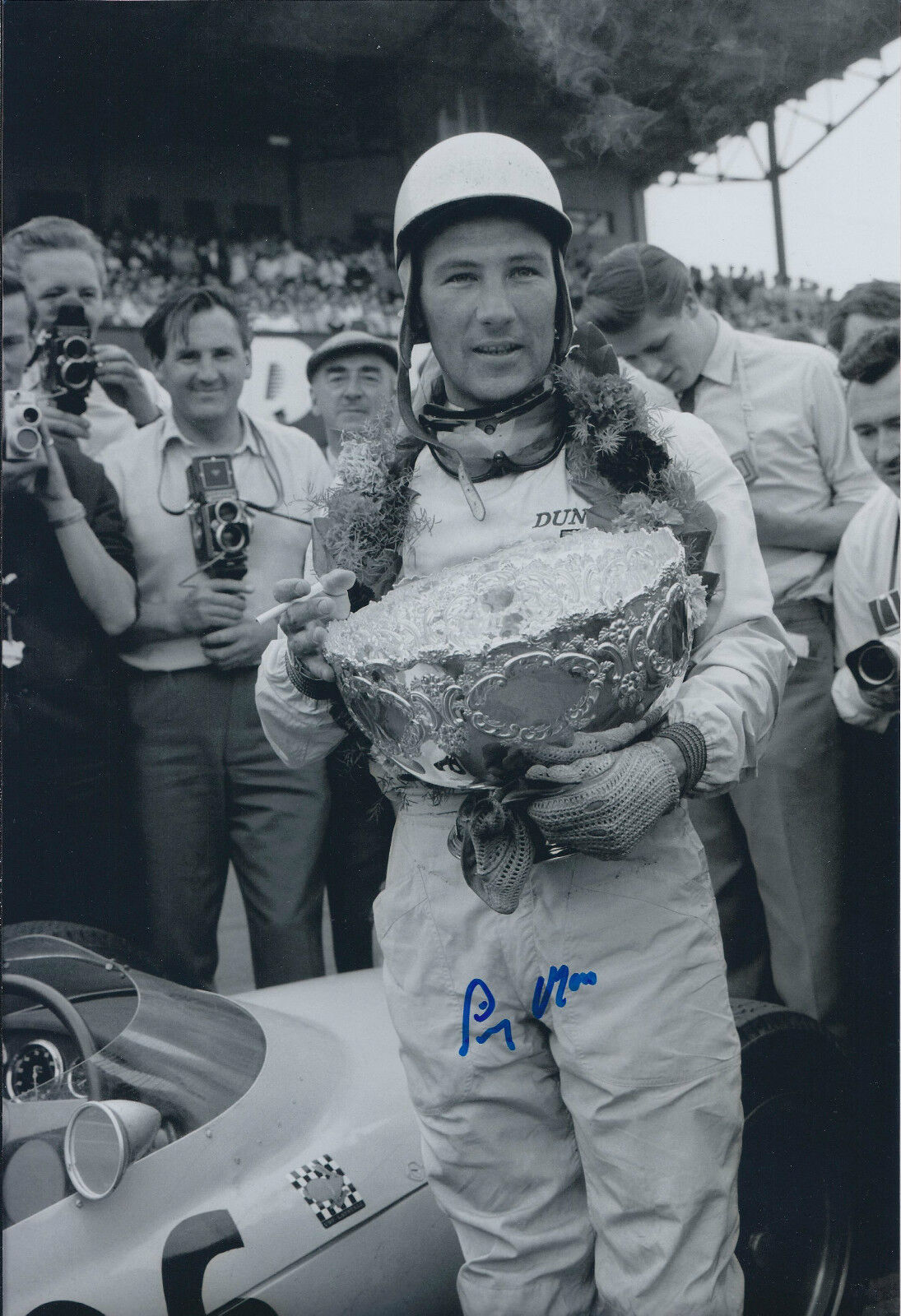 Stirling MOSS SIGNED 12x8 Photo Poster painting Vintage AFTAL COA Autograph Private Signing RARE