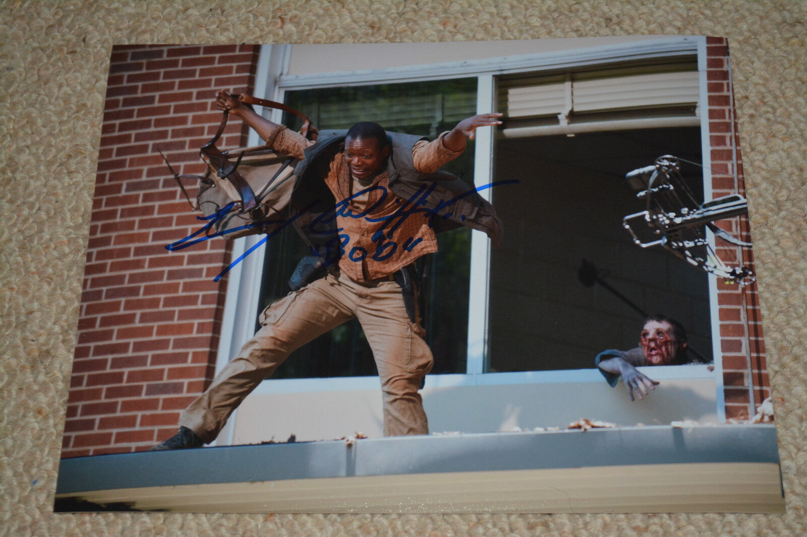 LAWRENCE GILLARD JR. signed autograph In Person 8x10 WALKING DEAD Bob