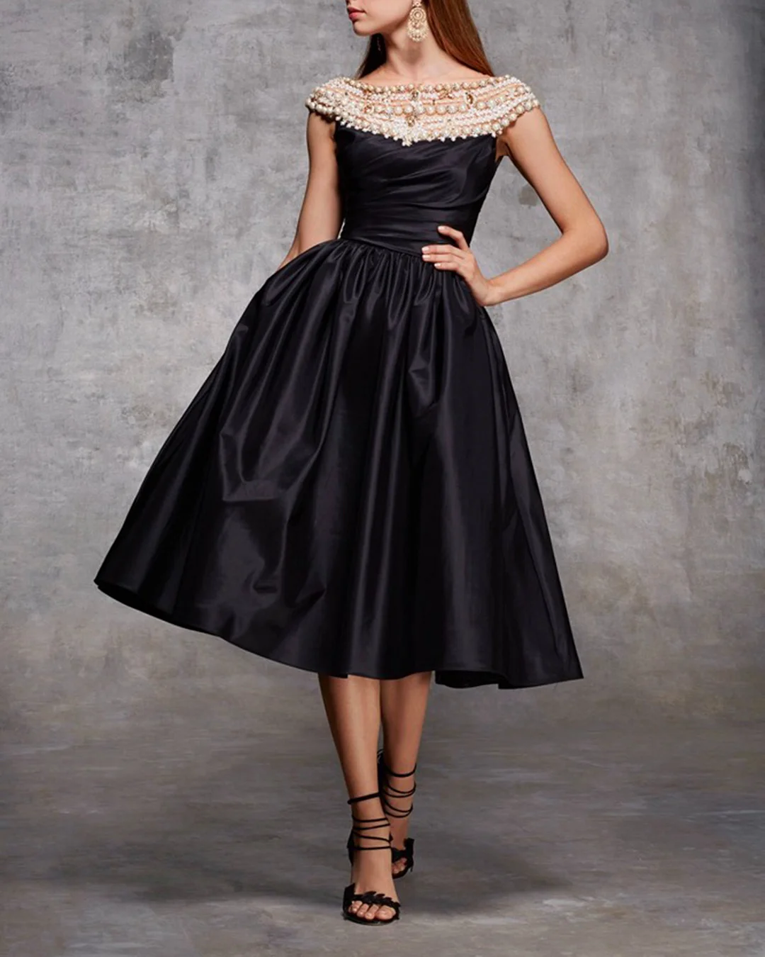 Women's Solid Color Pearl Decoration Dress