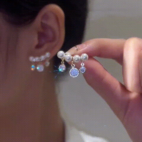 啦啦啦Pearl Rhinestone Stud Earrings  James Yang