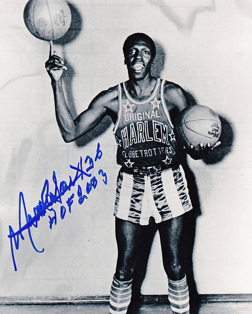 MEADOWLARK LEMON HARLEM GLOBETROTTERS HOF 2003 ACTION SIGNED 8x10