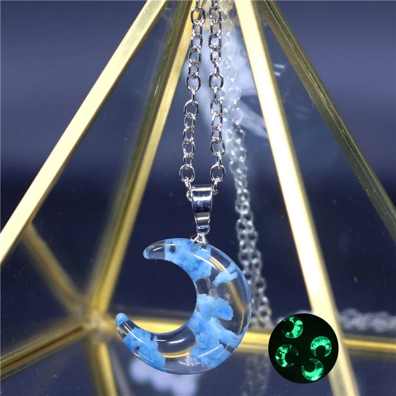 Christmas Gift Chic Transparent Resin Rould Ball Moon Pendant Necklace Women Blue Sky White Cloud Chain Necklace Fashion Jewelry Gifts for Girl