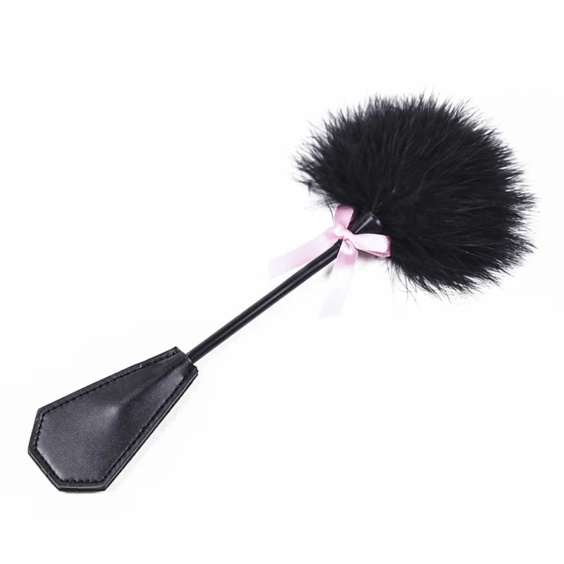 Hot Selling Fun Feather Racket Foreplay Teases The Queen To Shoot Pink Bow Tie Mini Spanking Hand Racket