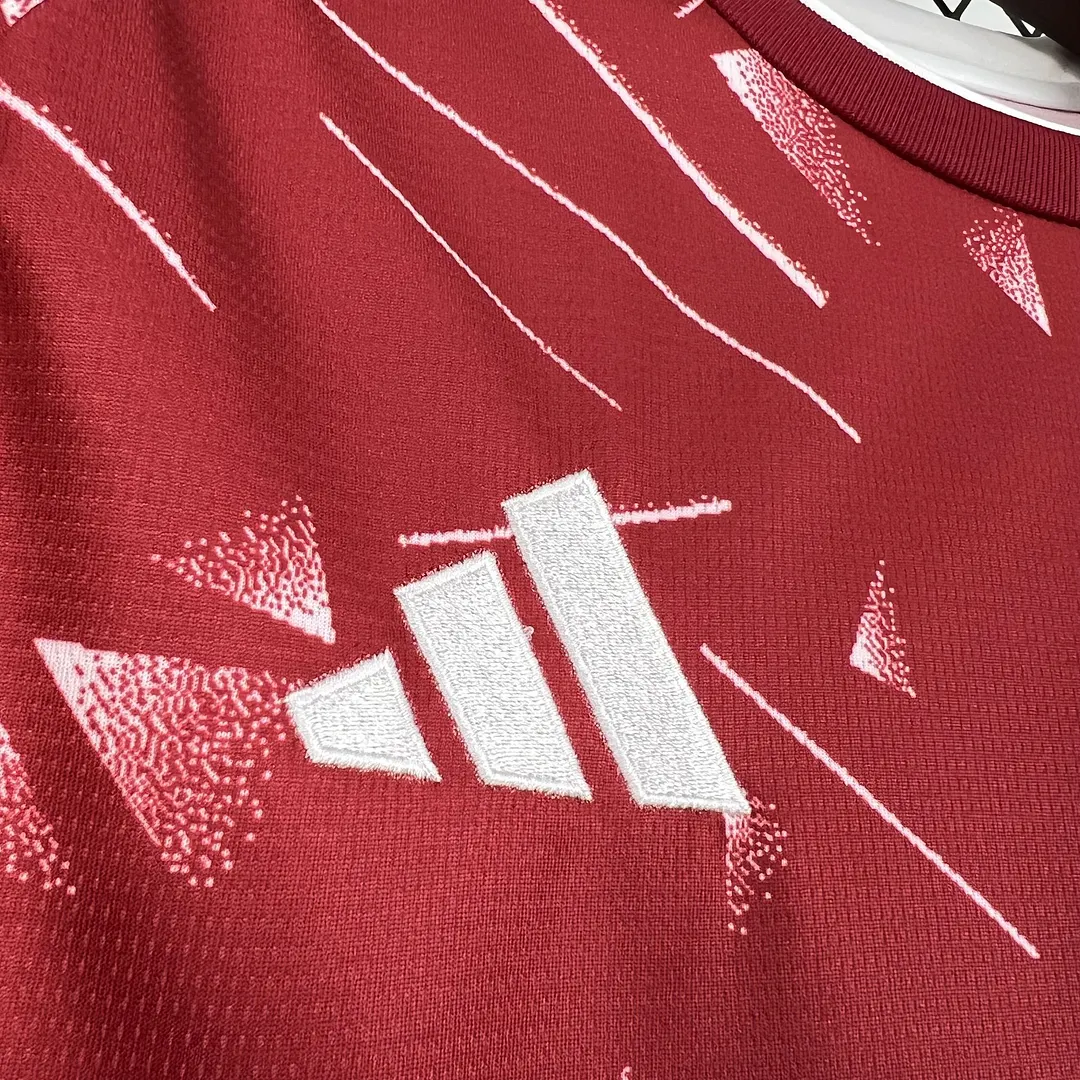 26/27 Liverpool Red Football shirt Thai Quality