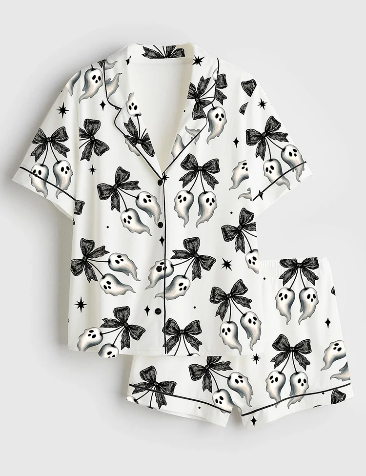 Women&rsquo;s Halloween Spooky Black Lace Bow With Floating Ghosts And Stars Short Sleeve Satin Pajama Set