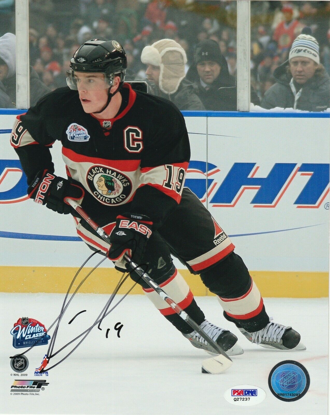 JONATHAN TOEWS Signed BLACKHAWKS WINTER CLASSIC 8x10 Photo Poster painting with PSA COA