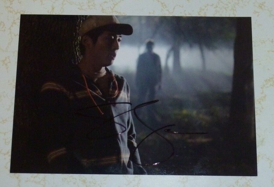 Steven Yeun auto Photo Poster painting The Walking Dead signed autograph Glenn