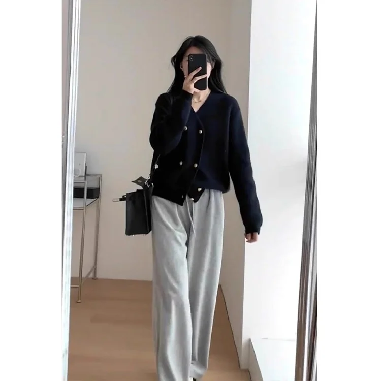 Athvotar Athvotar And Winter French Retro Black V-Neck Sweater Girl Languid Retro Knitted Jacket Top