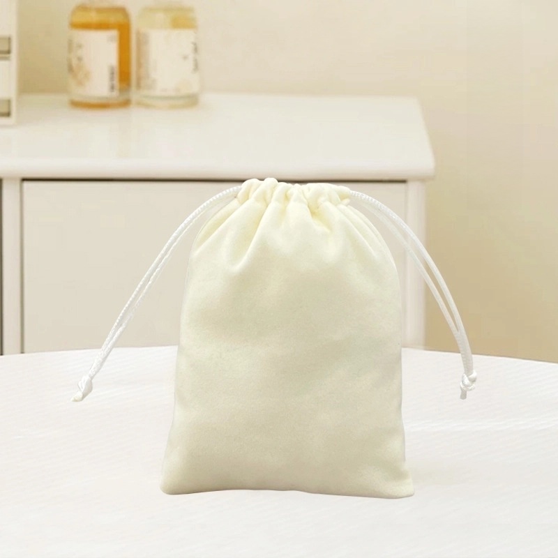 100 Pieces Factory Flannel Jewelry Packaging Bag Buddha Beads Jewelry Play Bag Brocade Bag Gift Bag Drawstring Bag