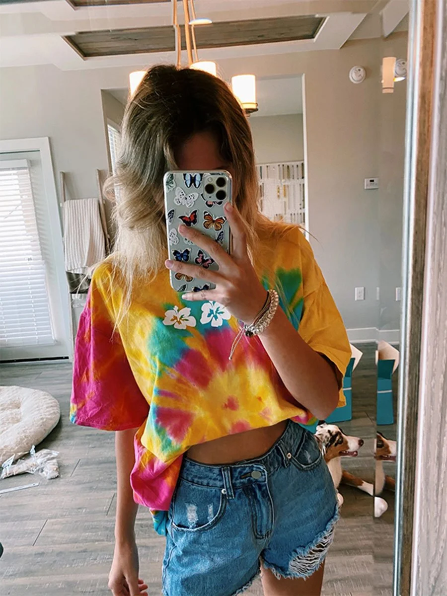 Daisy/Sun Printed Tie Dye T-shirt