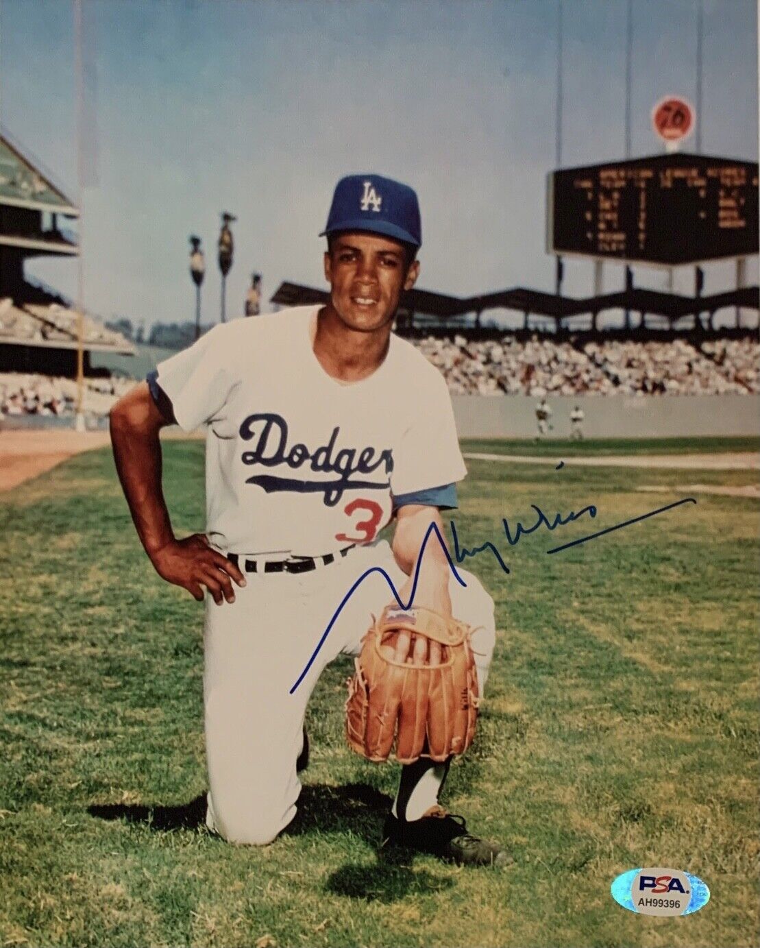 Maury Wills Signed L.A. Dodgers 8x10 Photo Poster painting PSA AH99396