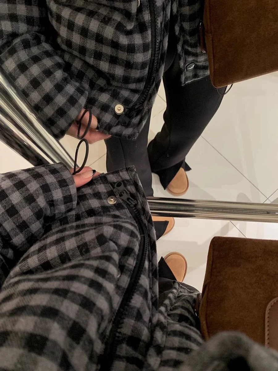 Toloer Black Plaid Down Jacket Women's Short 2024 New Design Woolen Retro And Thick Bread Coat-Outfit Ideas