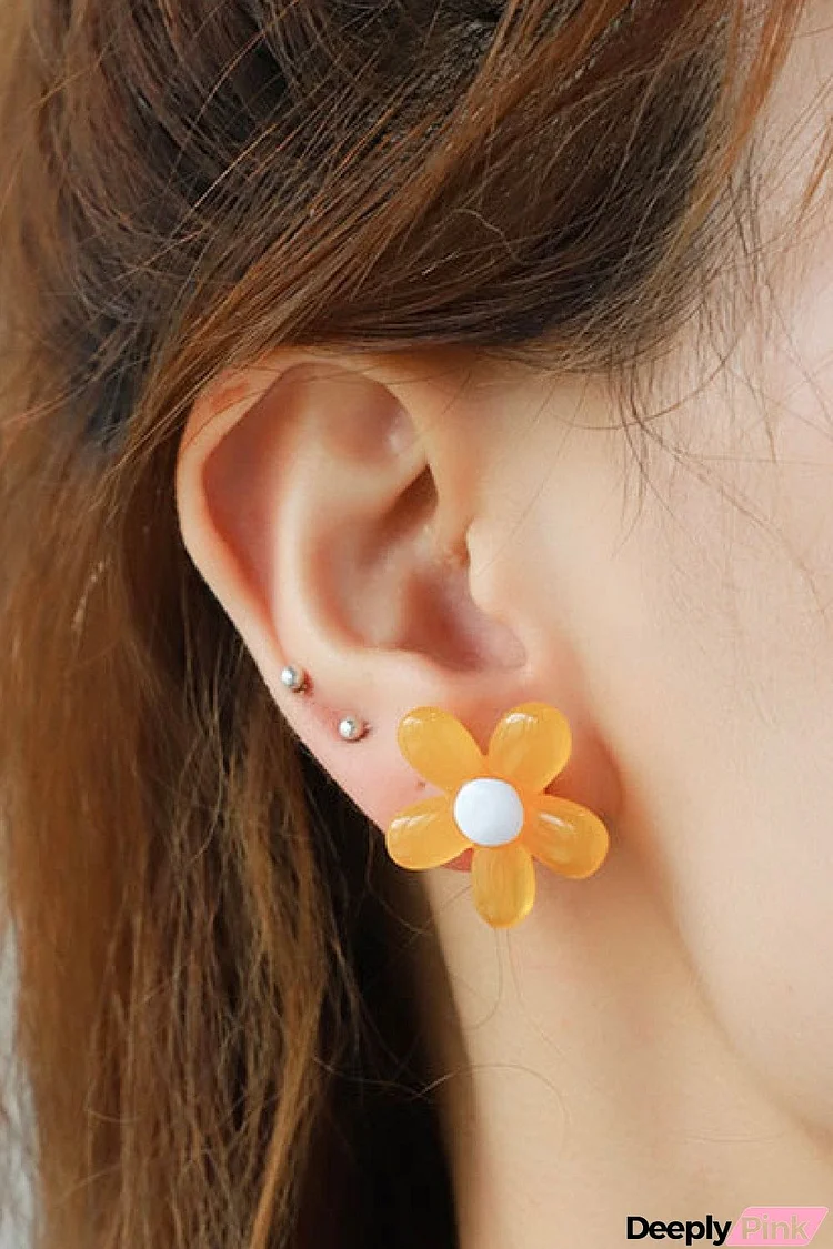 Flower Shape Resin Earrings