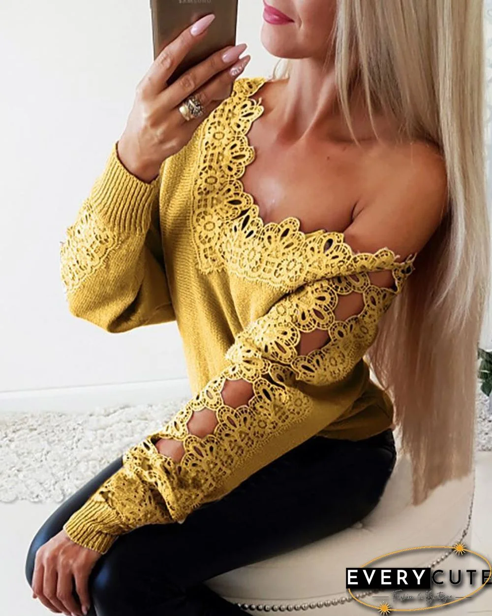 Off Shoulder Hollow out Trim Blouse P13613