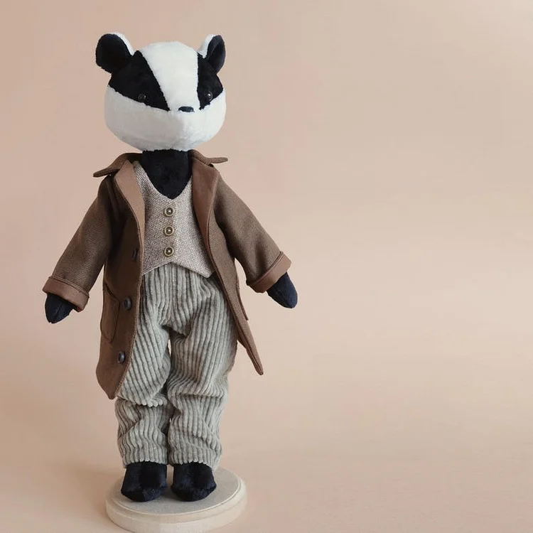  DIY Fairytale-Style Badger Sewing Template