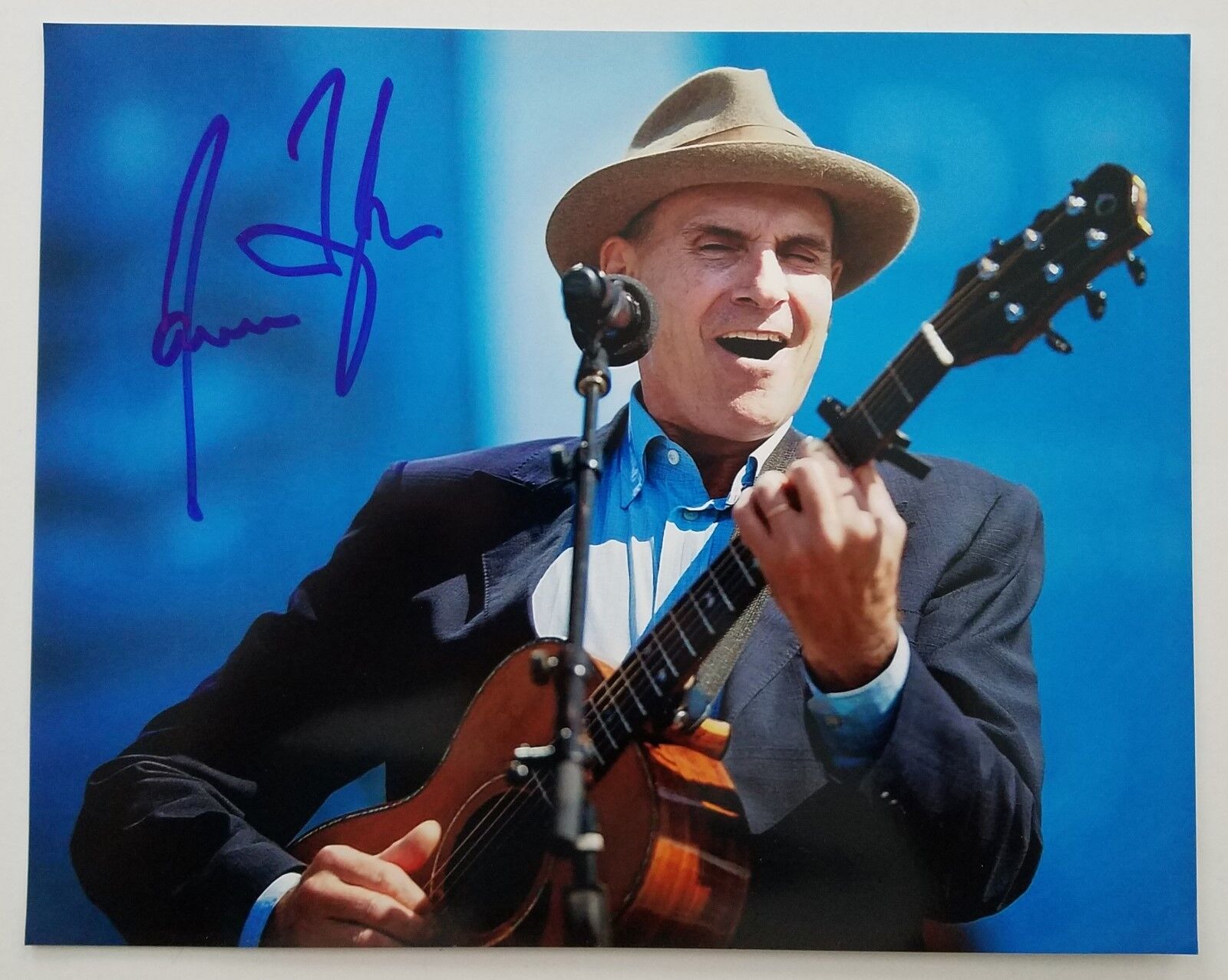 James Taylor Signed 8x10 Photo Poster painting Sweet Baby James Singer Boston LEGEND RAD