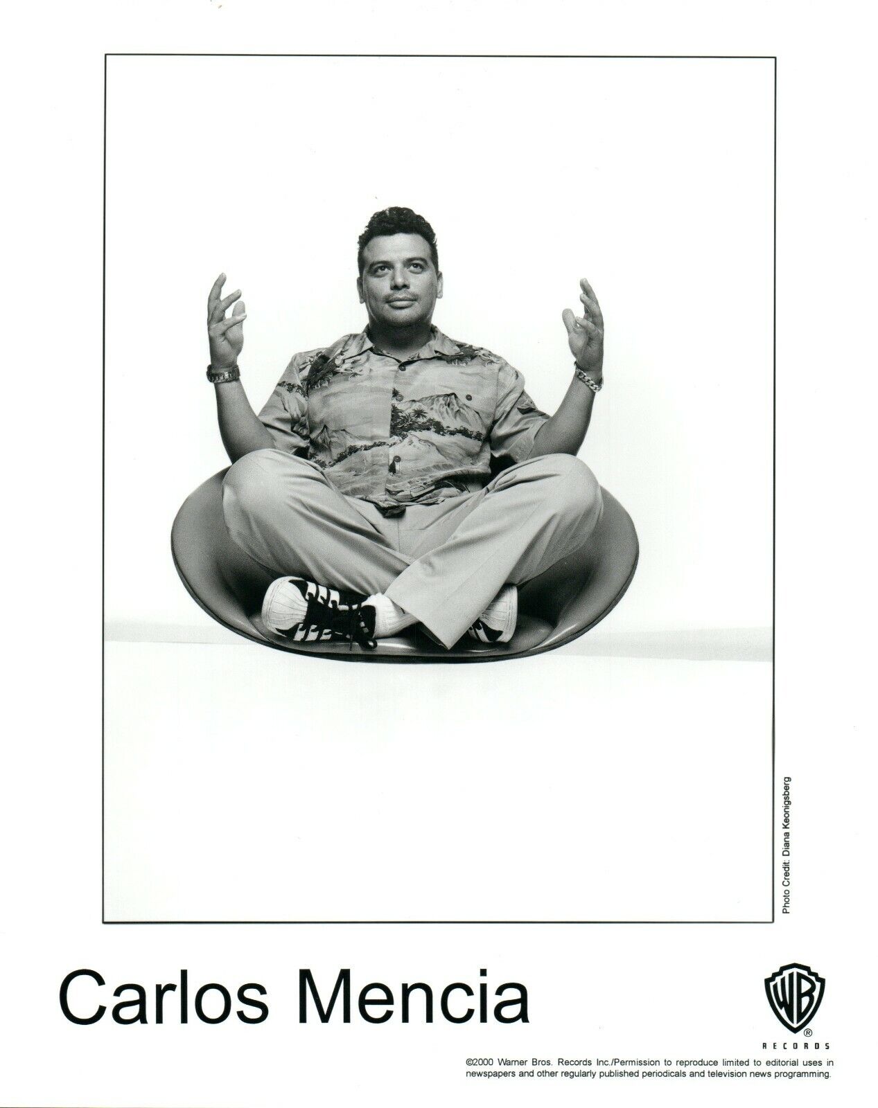 CARLOS MENCIA Comedian 8x10 Promo Press Photo Poster painting 2000 Warner Bros