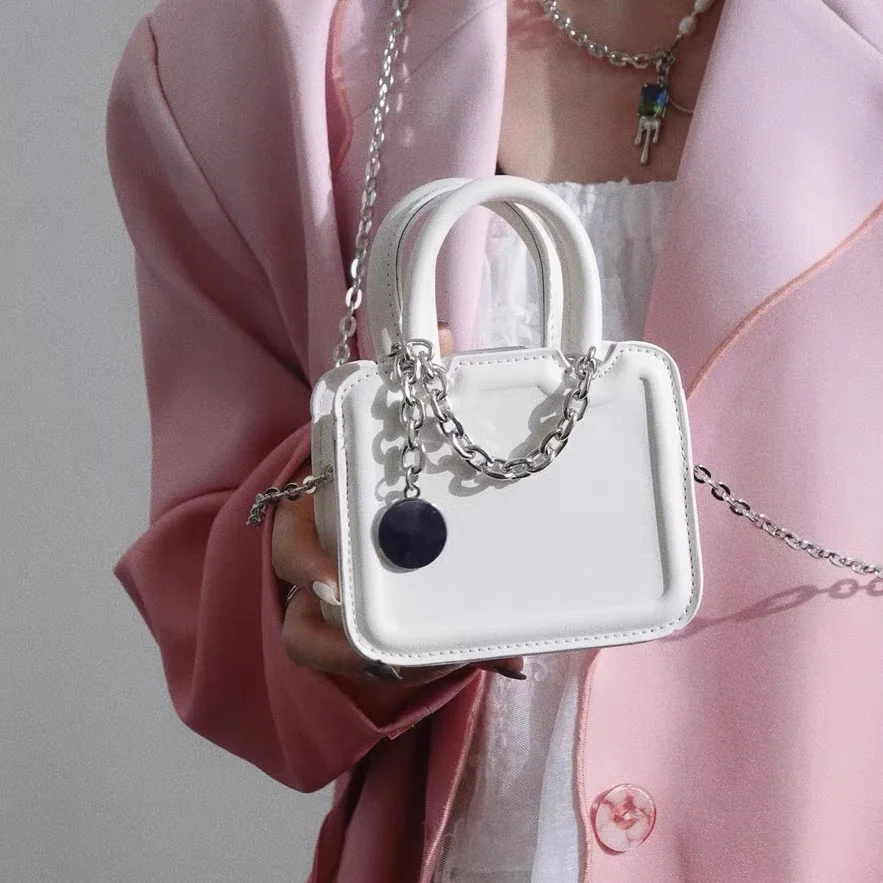Danccia "Chain Block" CROSSBODY BAG