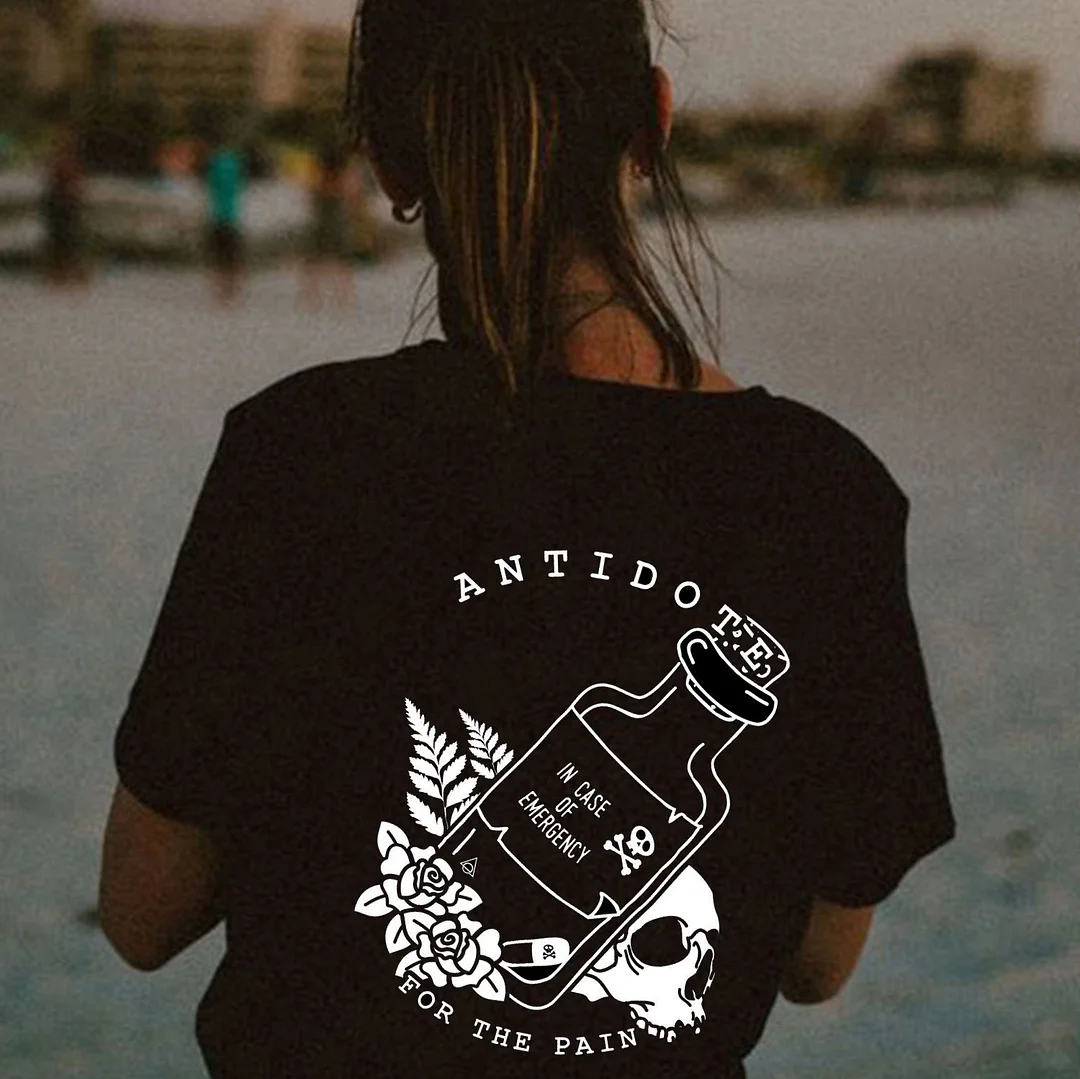 ANTIDO IN CASE OF EMERGENCY Skull Black Print Regular-fit T-shirt
