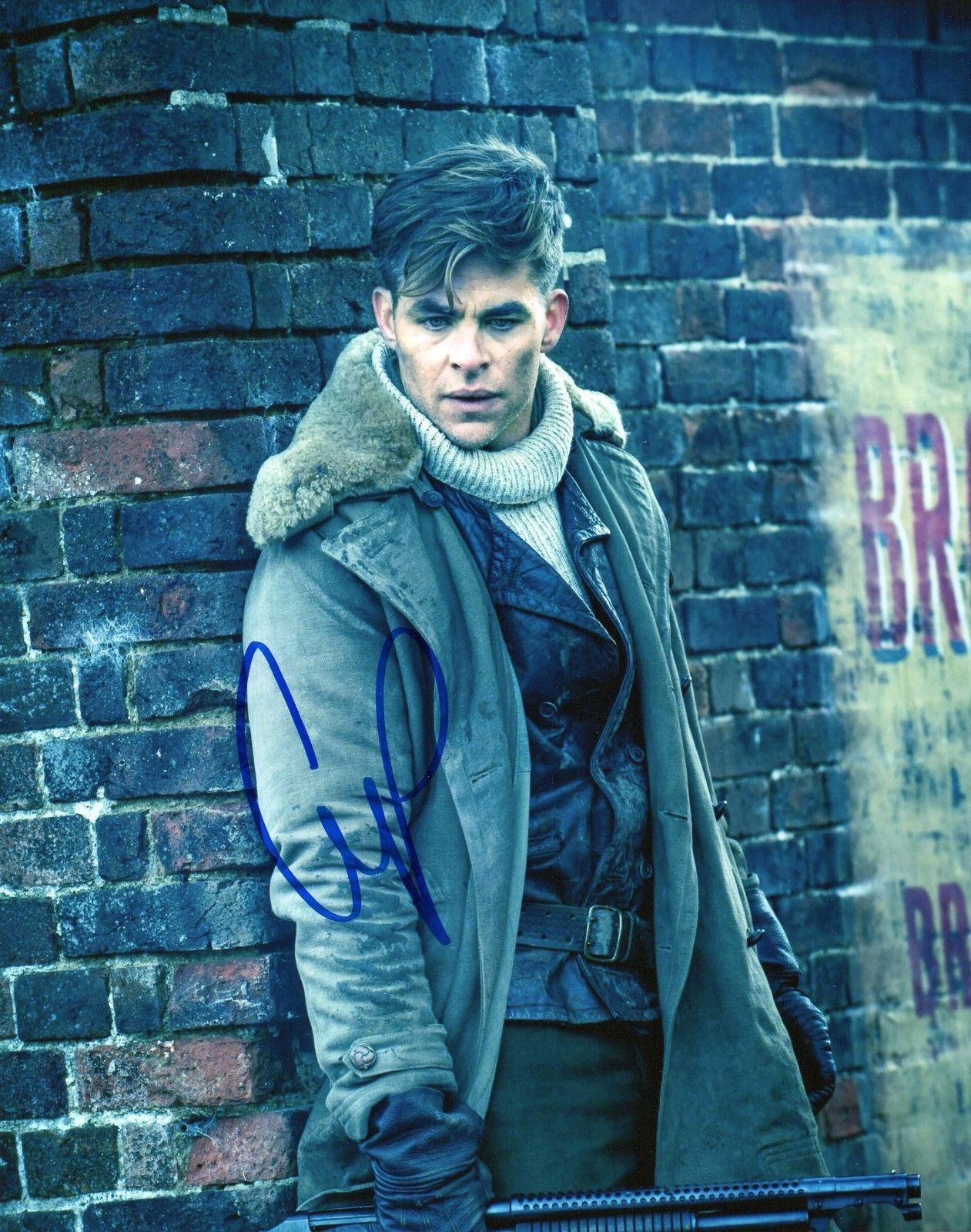 CHRIS PINE AUTOGRAPHED SIGNED A4 PP POSTER Photo Poster painting PRINT