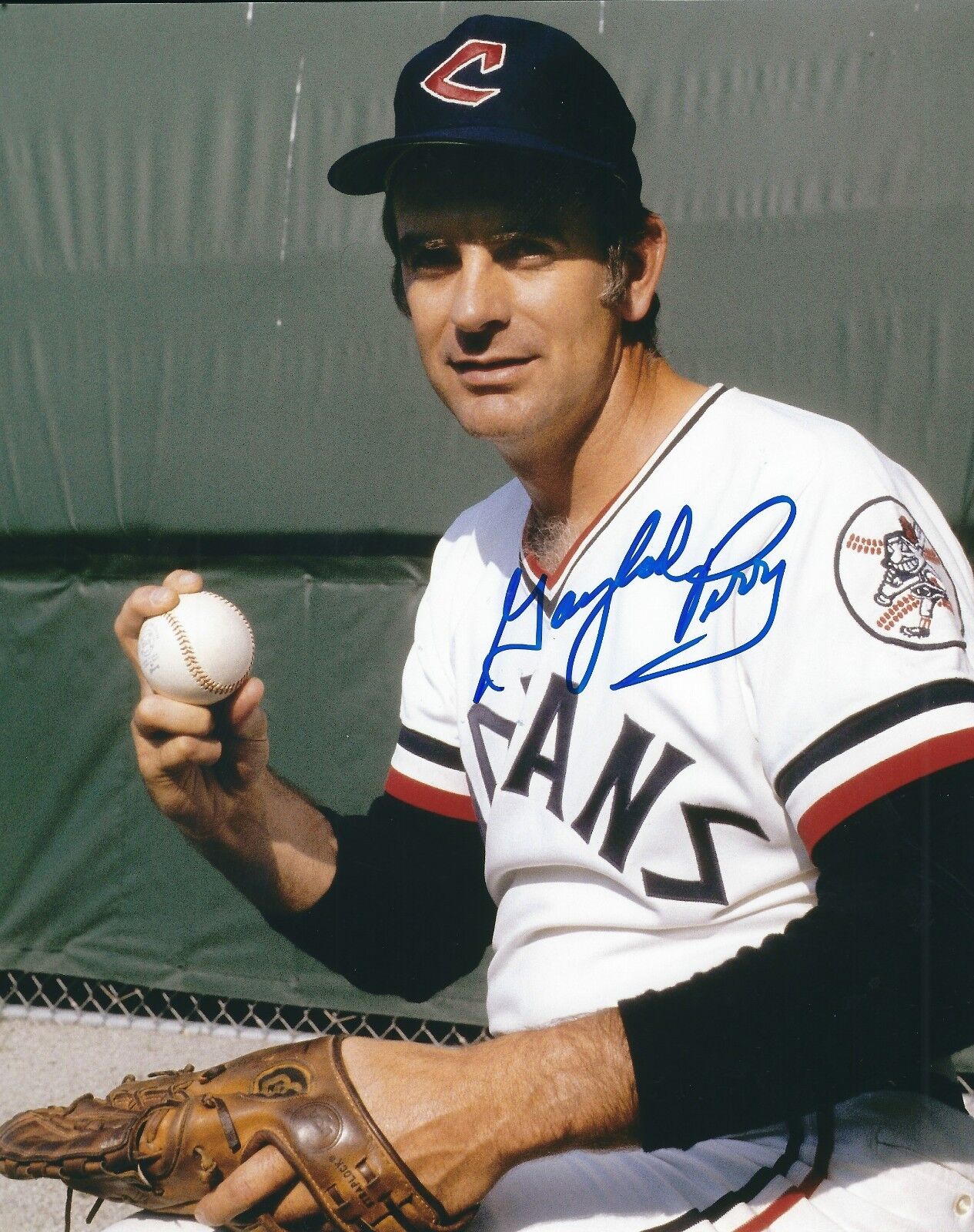 Signed 8x10 GAYLORD PERRY HOF Cleveland Indians Autographed Photo Poster painting - COA