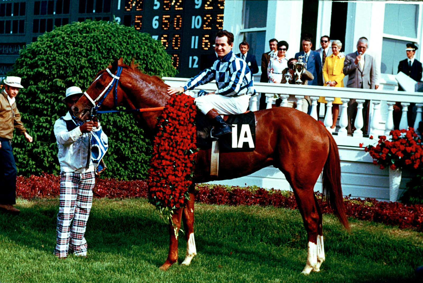 1973 Ron Turcotte SECRETARIAT Kentucky Derby Horse Racing 8x10 Photo Poster painting TCrown SHAM