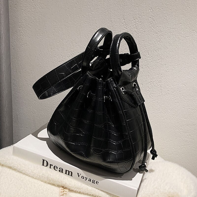 Crocodile pattern Tote Bucket bag 2021 Winter New PU Lather Women's Designer Handbag Luxury brand Shoulder Messenger Bag Purses