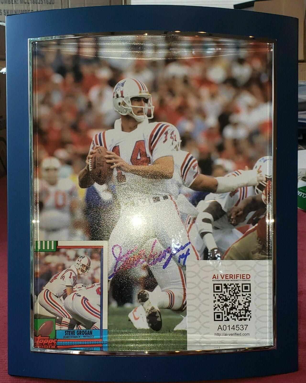 Framed Patriots Football Steve Grogan Signed 8x10 Photo Poster painting Ai COA & Card Used Frame